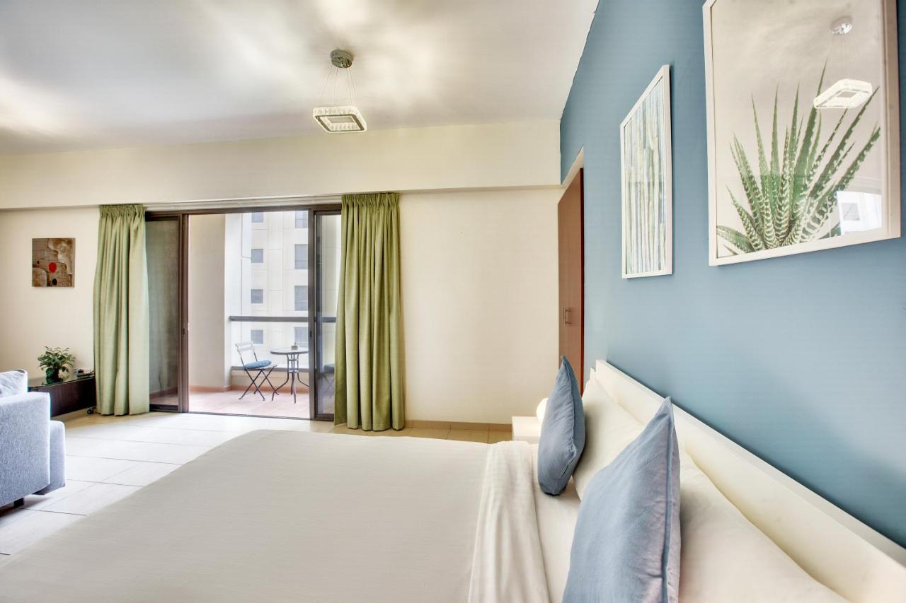 Spacious Sea View Studio At The Beach Jbr Dubai Exterior foto