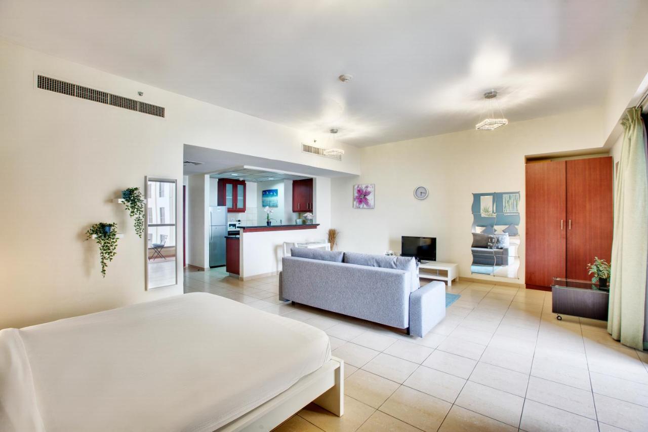 Spacious Sea View Studio At The Beach Jbr Dubai Exterior foto